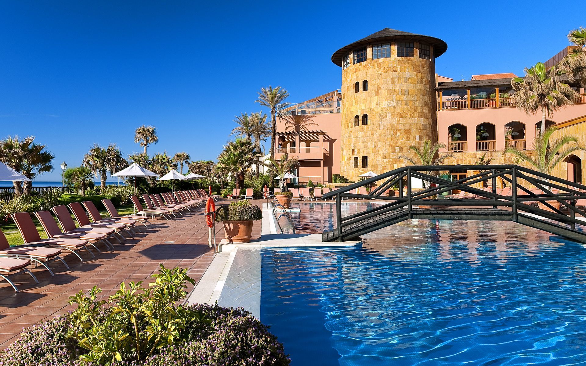 厄尔巴岛埃斯特波纳海水浴温泉酒店 外观 照片 The Royal at Atlantis Paradise Island