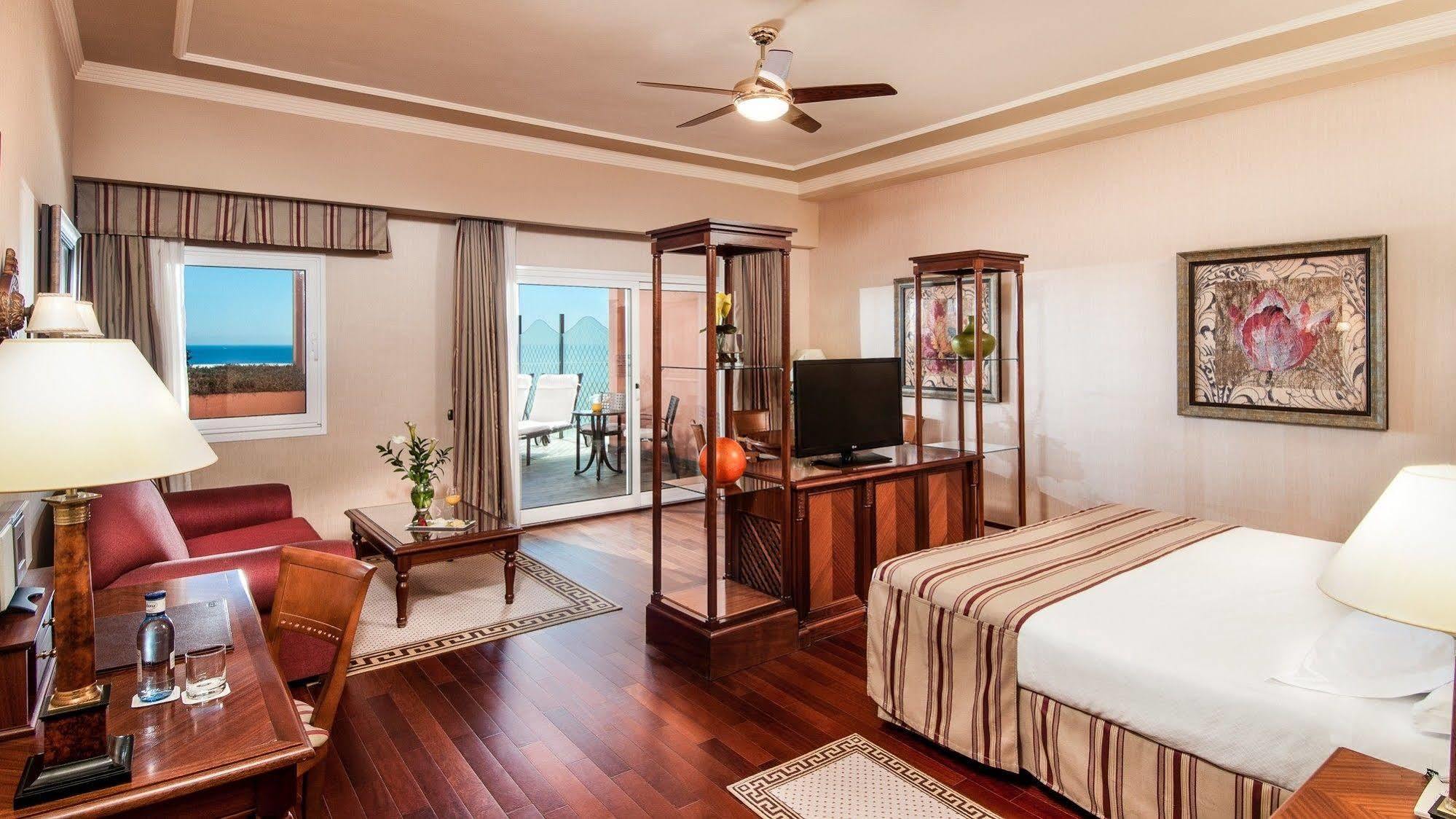 厄尔巴岛埃斯特波纳海水浴温泉酒店 外观 照片 Suite at the Hilton Sharm El Sheikh Resort